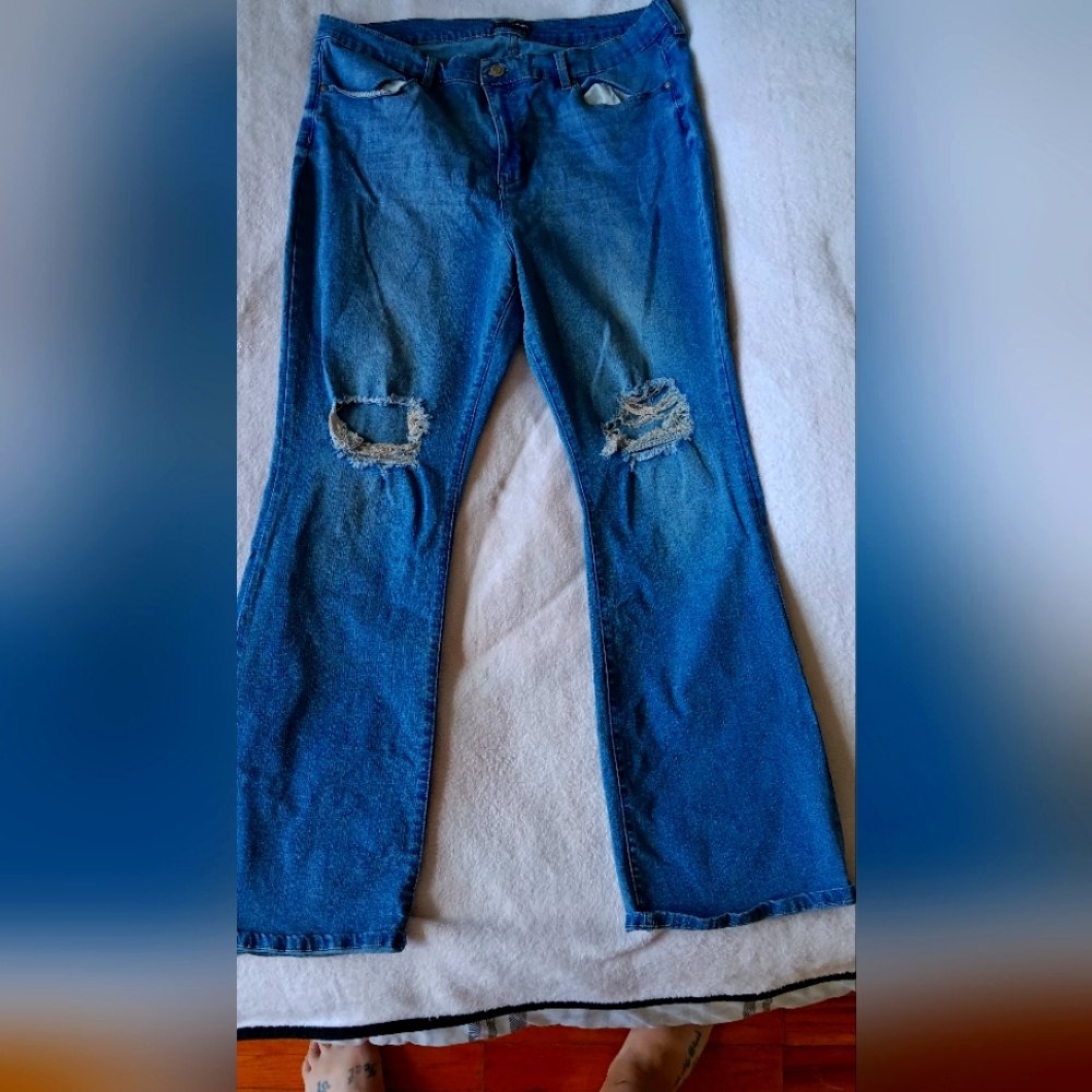 Womens Distressed Denim Jeans 18 - Picture 1 of 3